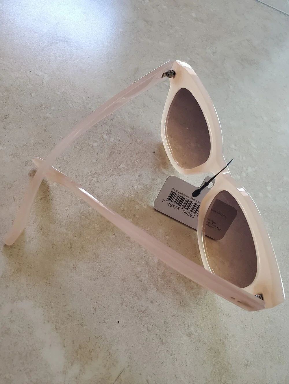 Women's Beige/Pink Skin Tone Sunglasses